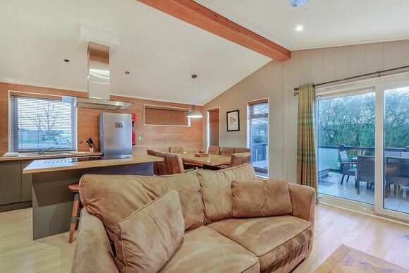 Wilmcote Lodge Premier - Stratford Upon Avon Lodge Retreat, Snitterfield, Stratford Upon Avon