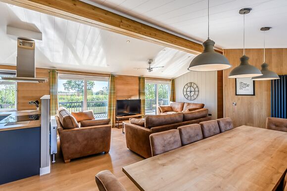 Alderminster Lodge Premier - Stratford Upon Avon Lodge Retreat, Snitterfield, Stratford Upon Avon