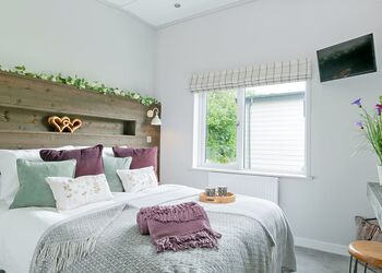 Elite Spa Lodge - St Mabyn Lodge Escape, Padstow