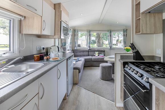 Bronze Caravan with parking & decking - St Minver, Rock