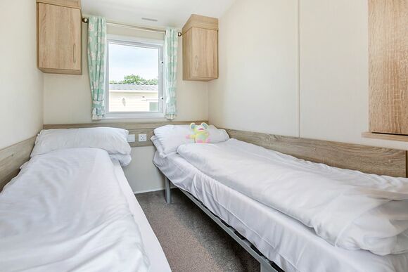 Bronze Caravan with parking - St Minver, Rock