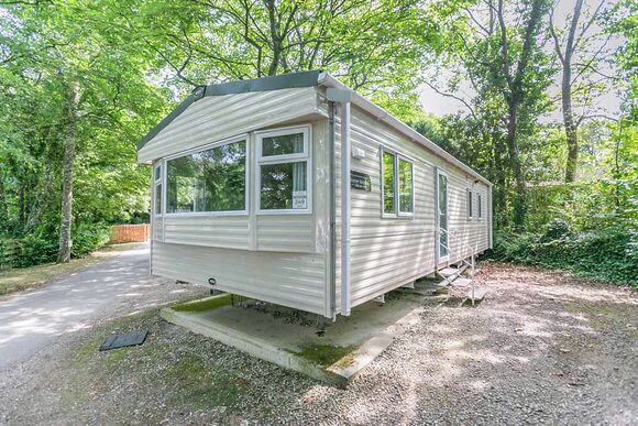 Silver Caravan with parking - St Minver, Rock