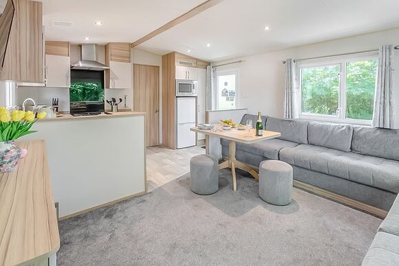 Silver Caravan with parking - St Minver, Rock