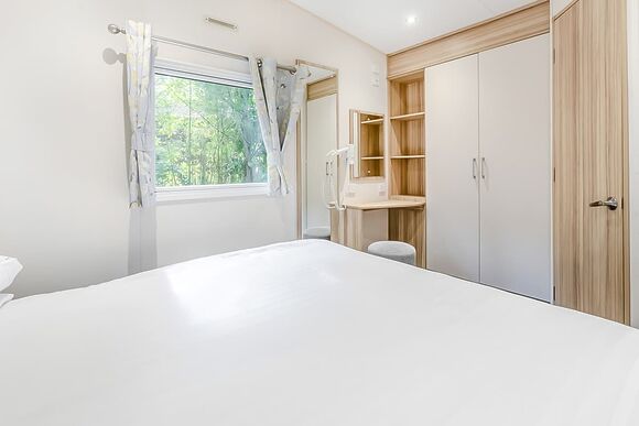 Silver Caravan with parking - St Minver, Rock