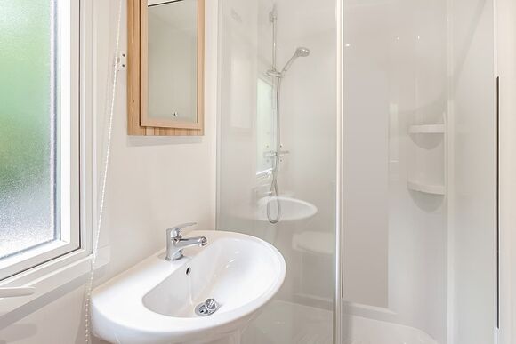 Silver Caravan with parking - St Minver, Rock