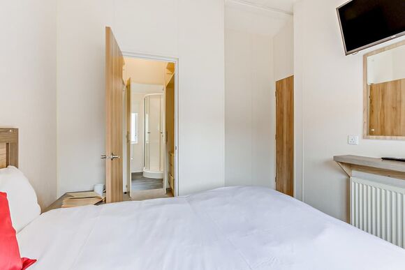 Prestige Lodge with parking, ensuite & decking, Prestige Lodge 6 with parking, ensuite & decking P - St Minver, Rock