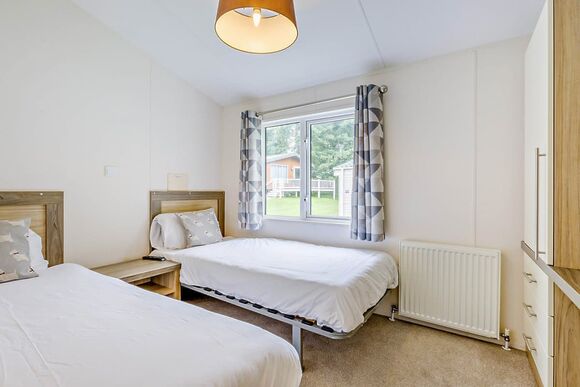 Prestige Lodge 6 with parking, ensuite & decking P, Prestige Lodge with parking, ensuite & decking - St Minver, Rock