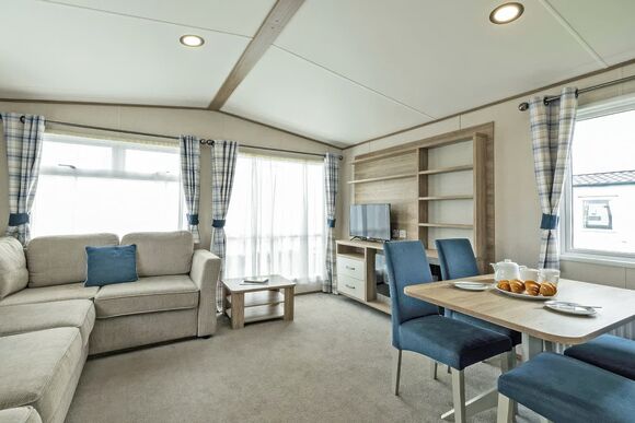 Gold Accessible with parking - St Minver, Rock