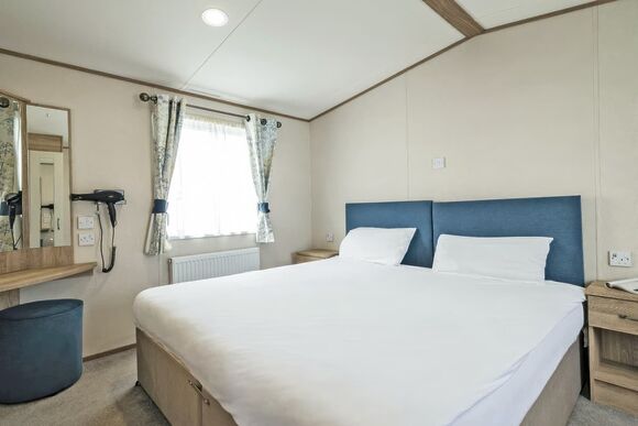 Gold Accessible with parking - St Minver, Rock