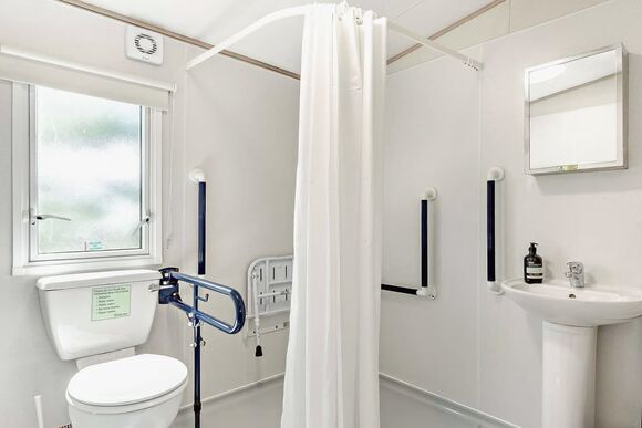 Gold Accessible with parking - St Minver, Rock