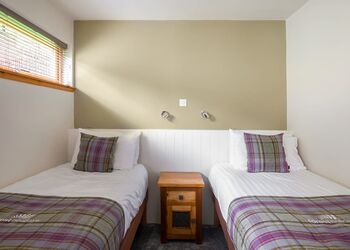 Golden Oak 2 (Pet) - Strathyre Lodges, Callander, Stirlingshire