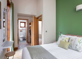 New Style Golden Oak (Pet) - Strathyre Lodges, Callander, Stirlingshire