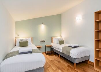 Golden OakTreehouse - Strathyre Lodges, Callander, Stirlingshire