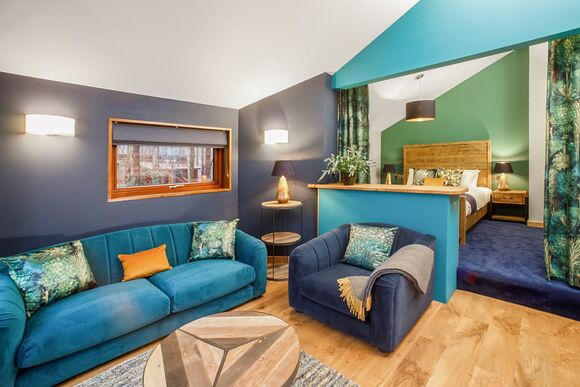 Golden Oak Hideaway Lochside 1 - Strathyre Lodges, Callander, Stirlingshire