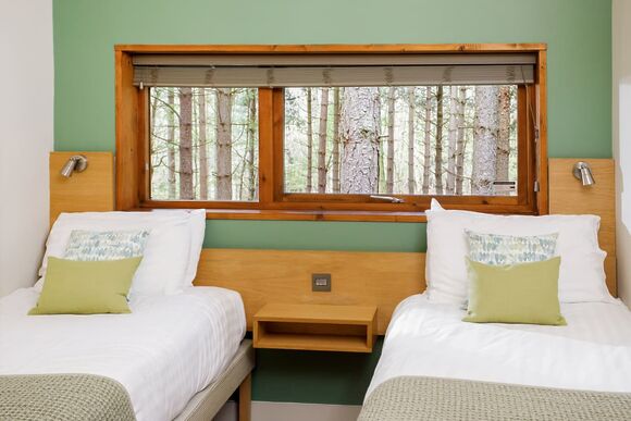 Golden Oak Lochside 4 (Pet) - Strathyre Lodges, Callander, Stirlingshire