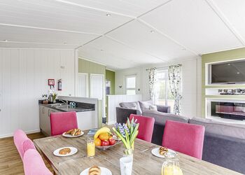 Truro Premier Lodge - Piran Meadows Resort, Newquay