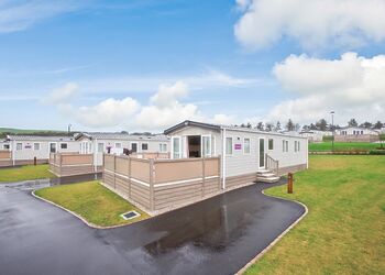 Wadebridge Premier 2 - Piran Meadows Resort, Newquay