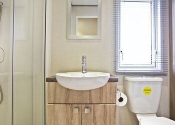 Wadebridge Premier 3 - Piran Meadows Resort, Newquay