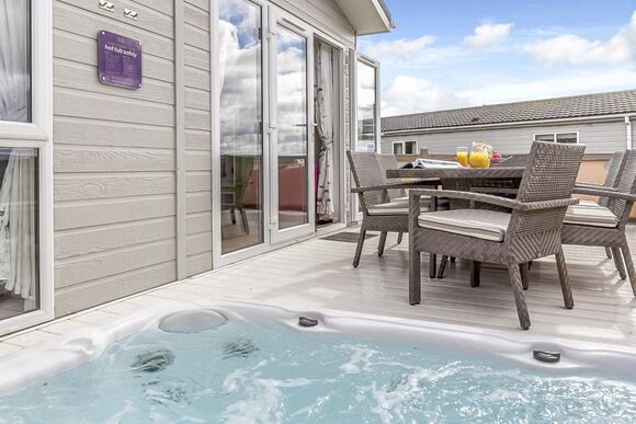 Truro Premier Lodge - Piran Meadows Resort, Newquay