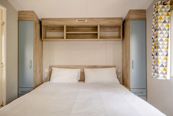 Silver Caravan with parking - Sundrum Castle, Ayr, Ayrshire and Arran