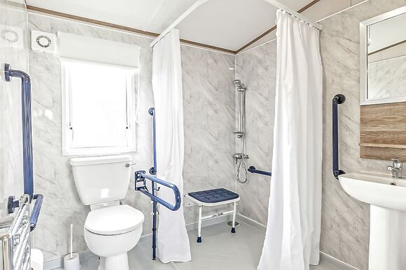 Gold 2 Bedroom Caravan, Sleeps 5 Accessible. With dedicated parking. - Sundrum Castle, Ayr, Ayrshire and Arran