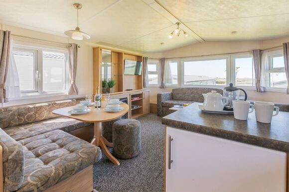 Gold Caravan with parking & decking P, Gold Caravan with parking & decking, Gold 2  Caravan slps 6  parking, decking - Sundrum Castle, Ayr, Ayrshire and Arran
