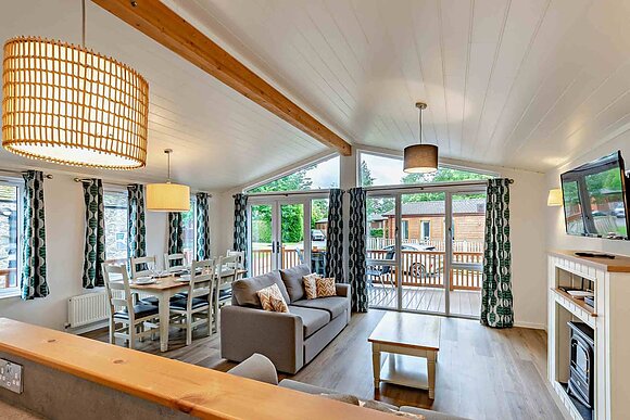 Deluxe 3 Lodge slps 8 ensuite and decking - Sundrum Castle, Ayr, Ayrshire and Arran