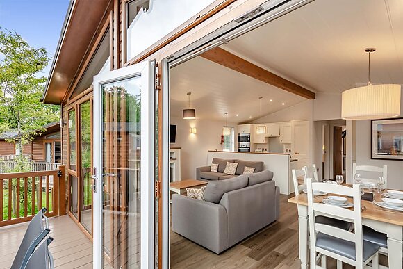 Deluxe 3 Lodge slps 8 ensuite and decking P - Sundrum Castle, Ayr, Ayrshire and Arran