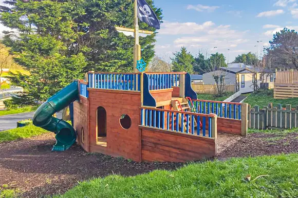 Children&rsquo;s play area 