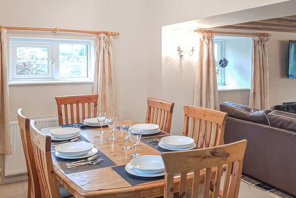 Valley Vineyard Vale - Sunnyvale Holiday Park, Saundersfoot