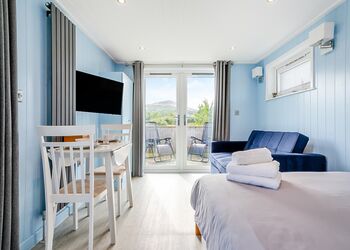 The Ayton - South View Retreat , Great Busby