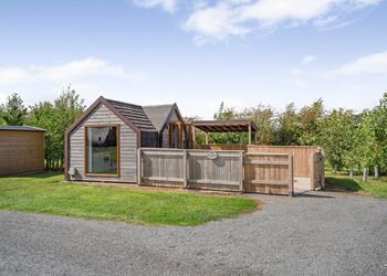 The Carlton - South View Retreat , Great Busby