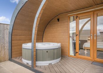 The Rosedale - South View Retreat , Great Busby