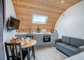 The Rosedale - South View Retreat , Great Busby