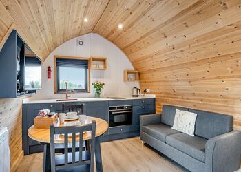 The Rugby - South View Retreat , Great Busby