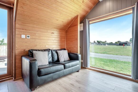 The Carlton - South View Retreat , Great Busby