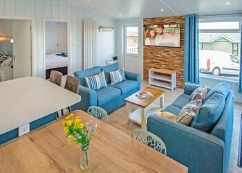 Signature Lodge 2 (Pet) - Swanage Coastal Park, Swanage