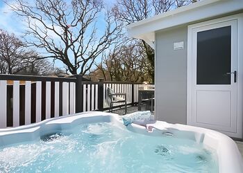 Superior Plus Lodge - Swanage Coastal Park, Swanage