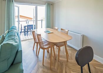 Signature Lodge 3 - Swanage Coastal Park, Swanage