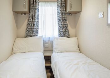 Signature Lodge 3 - Swanage Coastal Park, Swanage