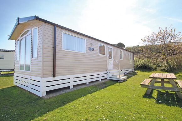 Supreme 3 (Pet) - Swanage Coastal Park, Swanage