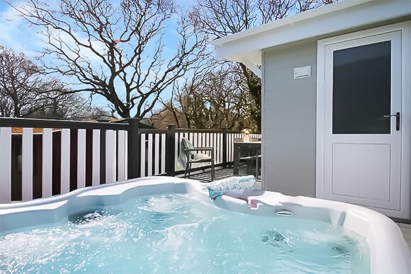 Superior Plus Lodge - Swanage Coastal Park, Swanage