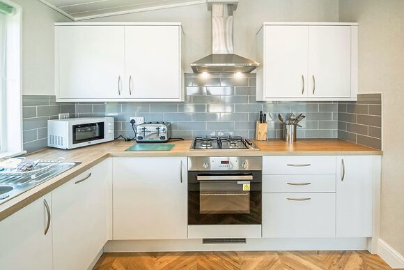 Signature Lodge 3 - Swanage Coastal Park, Swanage