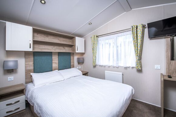 3 Bed Silver Caravan - Sandaway Beach Holiday Park, Combe Martin