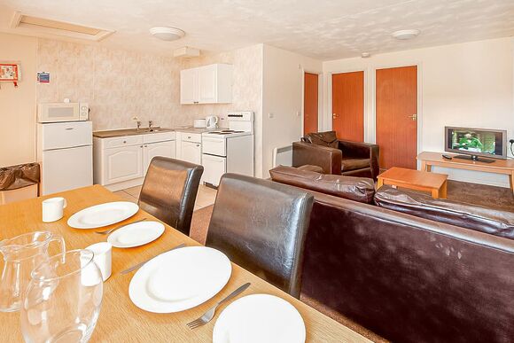 2 Bed Bronze Chalet Pet - Sandaway Beach Holiday Park, Combe Martin