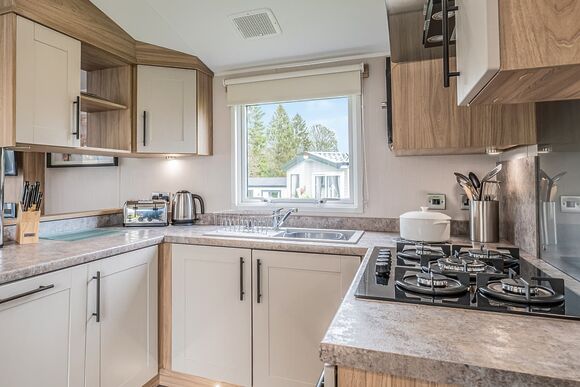 Gold Select 2 - Springwood Holiday Park, Kelso