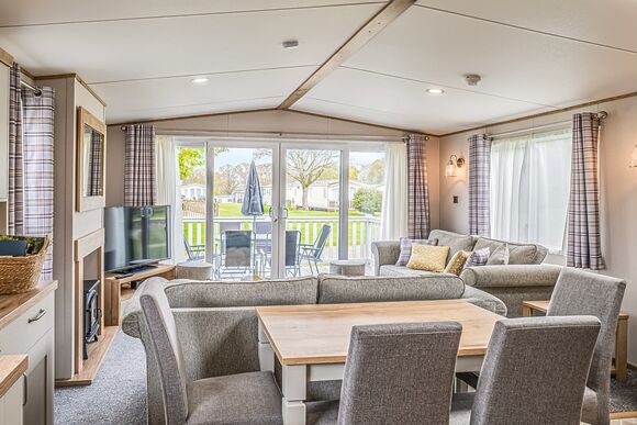 Platinum Select 2 Bed - Springwood Holiday Park, Kelso