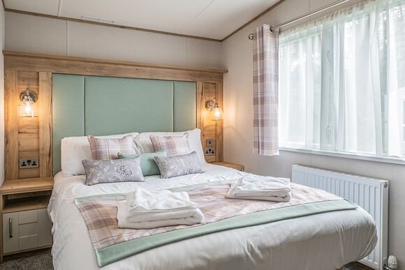 Platinum Select 2 Bed - Springwood Holiday Park, Kelso