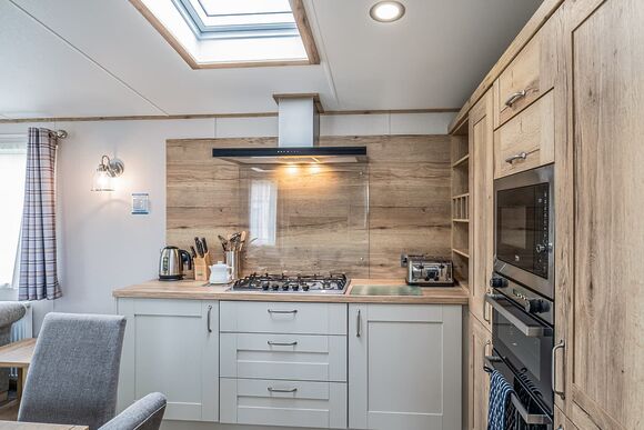 Platinum Select 3 Bed - Springwood Holiday Park, Kelso