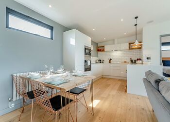 Panorama Retreat - Swanborough Lakes Luxury Lodges, Lewes